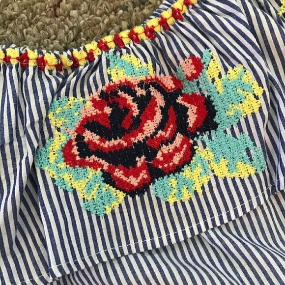 Chicwish Off the Shoulder Embroidered Dress Medium - Picture 6 of 7